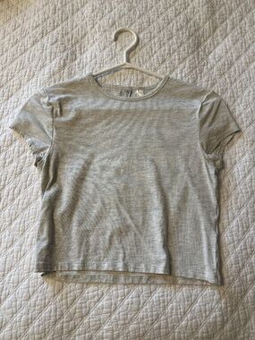 ✨ 3 for $30 ✨ Divided Top